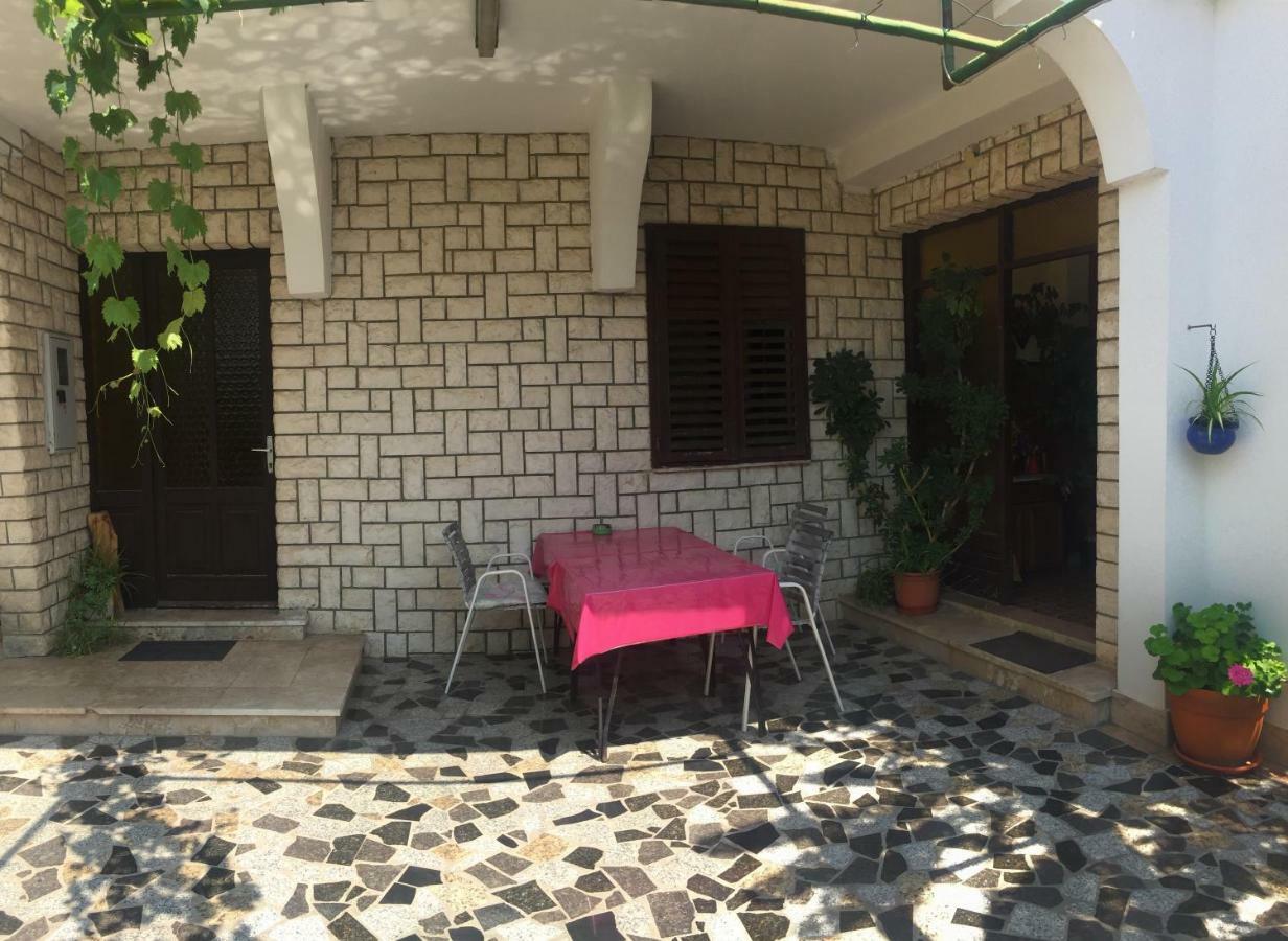 Apartments Matusan Palit Экстерьер фото